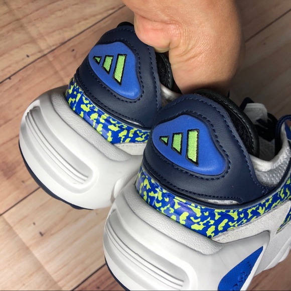 New Adidas Torsion Sneakers Size 10 - Picture 3 of 5